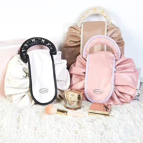 beige-vegan-leather-cosmetic-pouch-with-round-handle