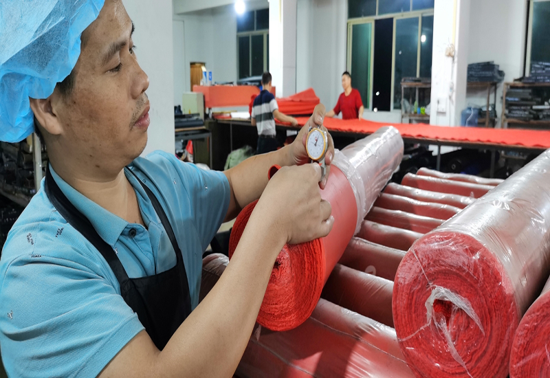 cosmetic-bag-raw-material-quality-inspection