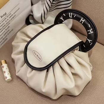 custom-logo-embossed-handle-cosmetic-bag-supplier