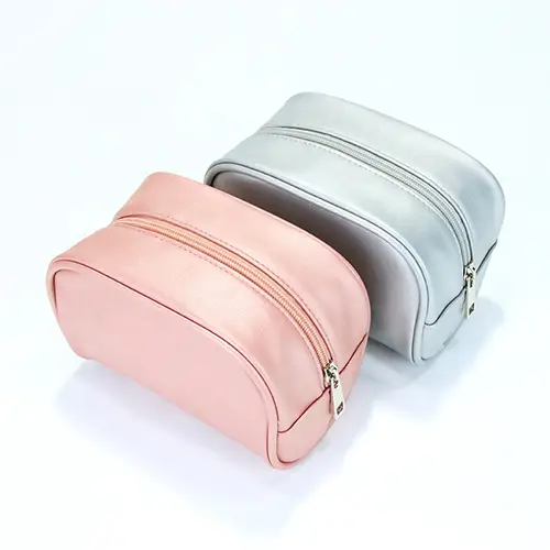 custom-gold-logo-stamping-on-pink-cosmetic-case