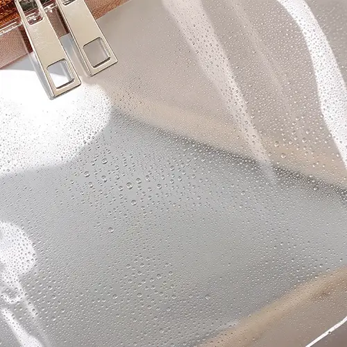 large-capacity-clear-resort-makeup-organizer-for-skincare
