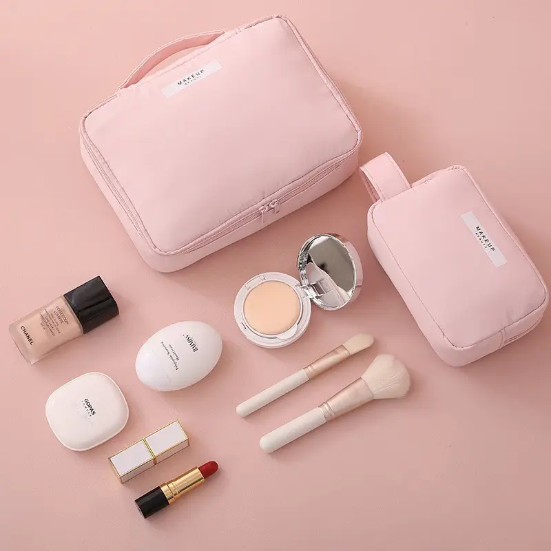 beauty-packaging-cosmetic-pouch-applications