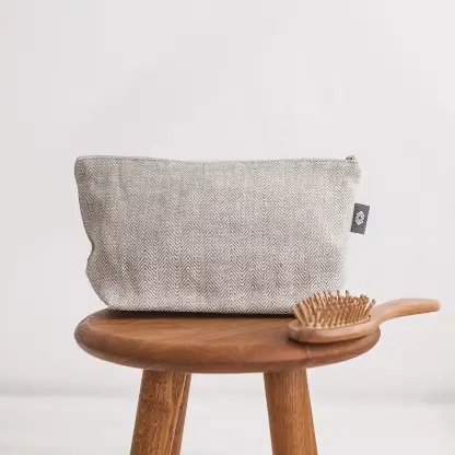 custom-logo-printing-on-linen-cosmetic-bag