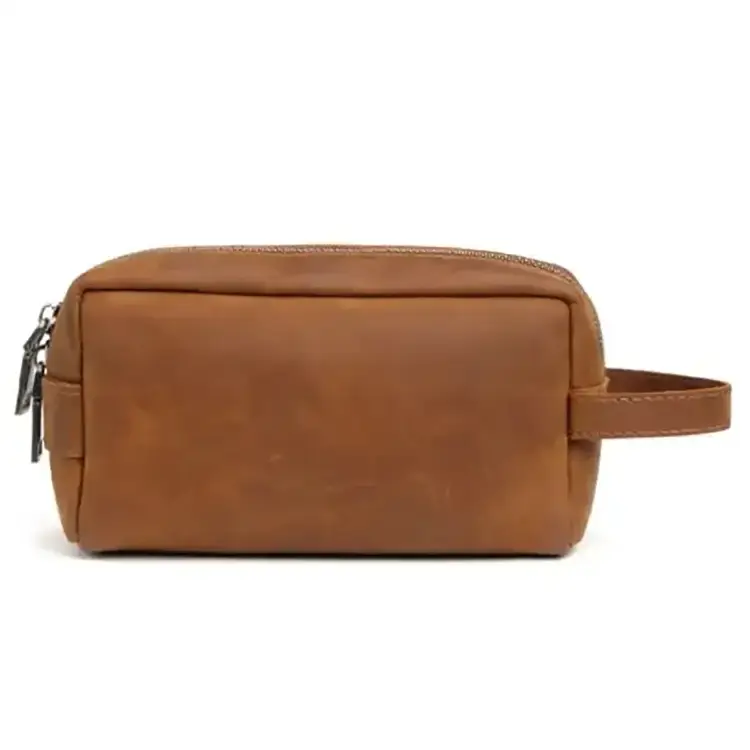 grooming-product-display-men-leather-toiletry-bag grooming-product-display-men-leather-toiletry-bag