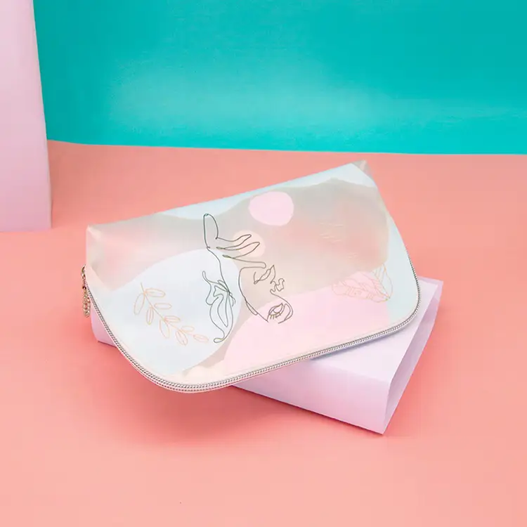 zipper-detail-pvc-pouch-quality zipper-detail-pvc-pouch-quality
