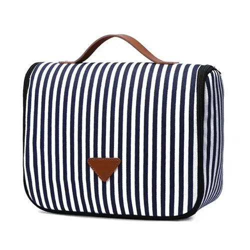 hanging-toiletry-bag-storage-design hanging-toiletry-bag-storage-design