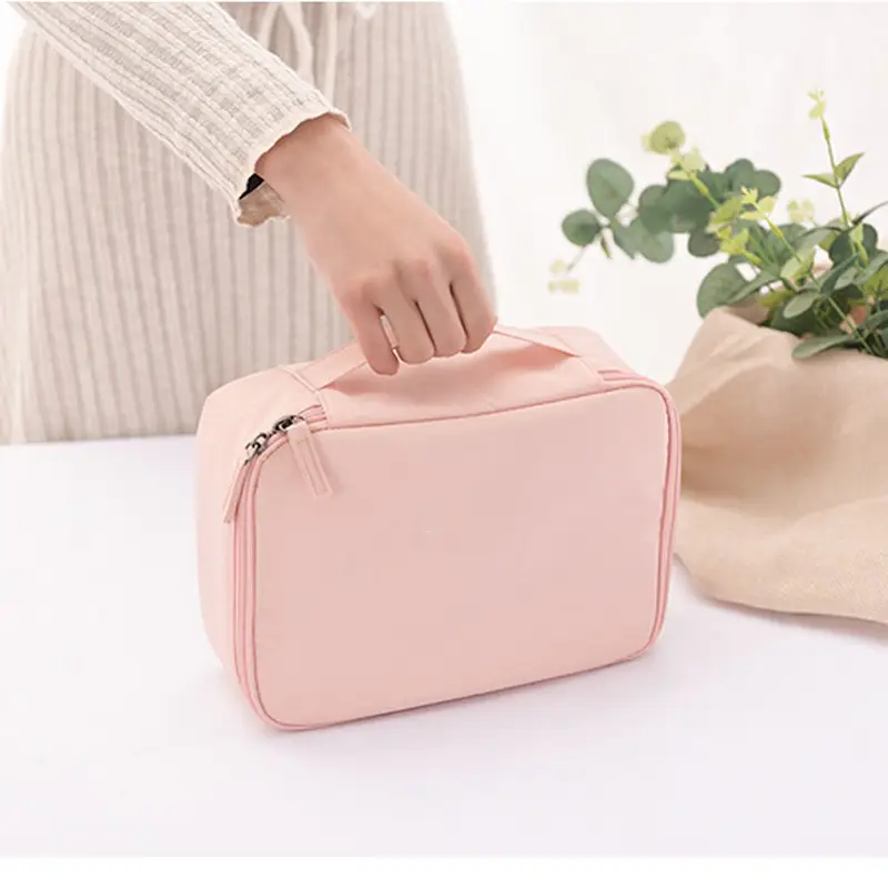 multifunctional-makeup-bag-storage-design multifunctional-makeup-bag-storage-design