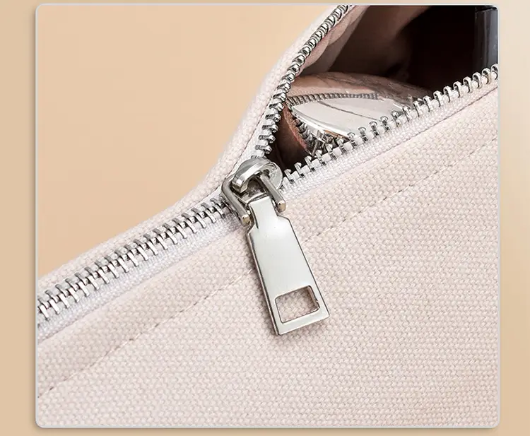 premium-canvas-cosmetic-bag-material premium-canvas-cosmetic-bag-material