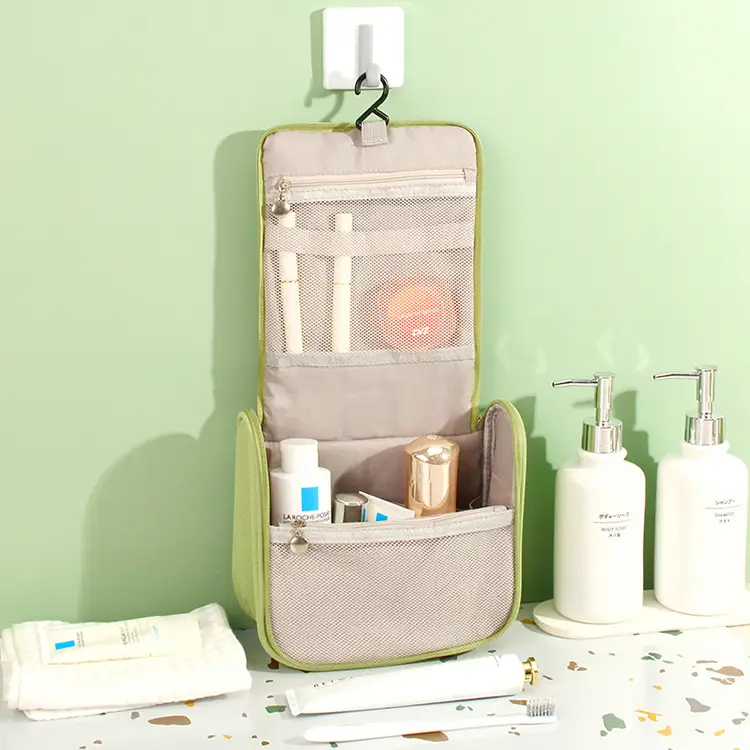 space-saving-travel-scenario-infographic space-saving-travel-scenario-infographic