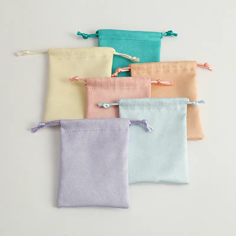 bearky-custom-quilted-cosmetic-pouch-set-detail-interior-compartments-storage-layout