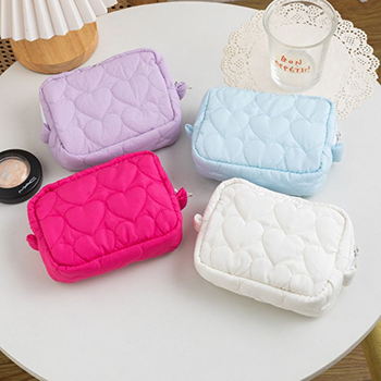 Heart-Quilted Cosmetic Bag – Soft and Stylish Makeup Organizer Pouch