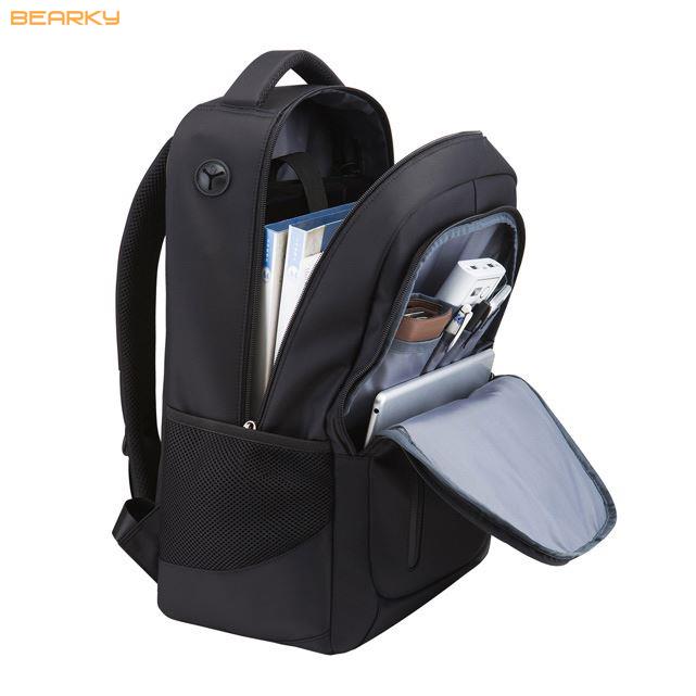 Spacious Polyester Business Laptop Bag