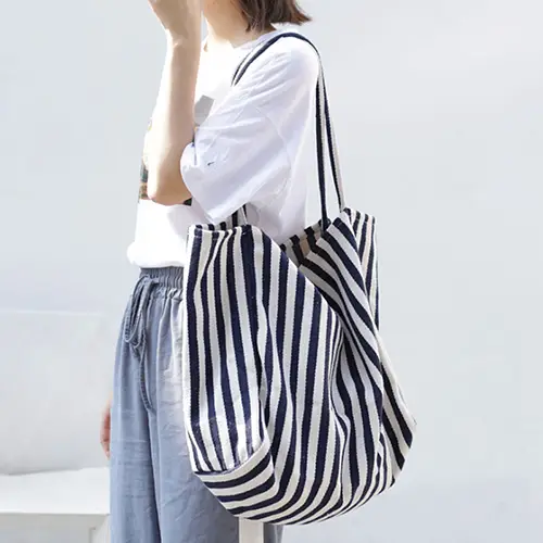 Stylish Canvas Tote Bag for Everyday Use